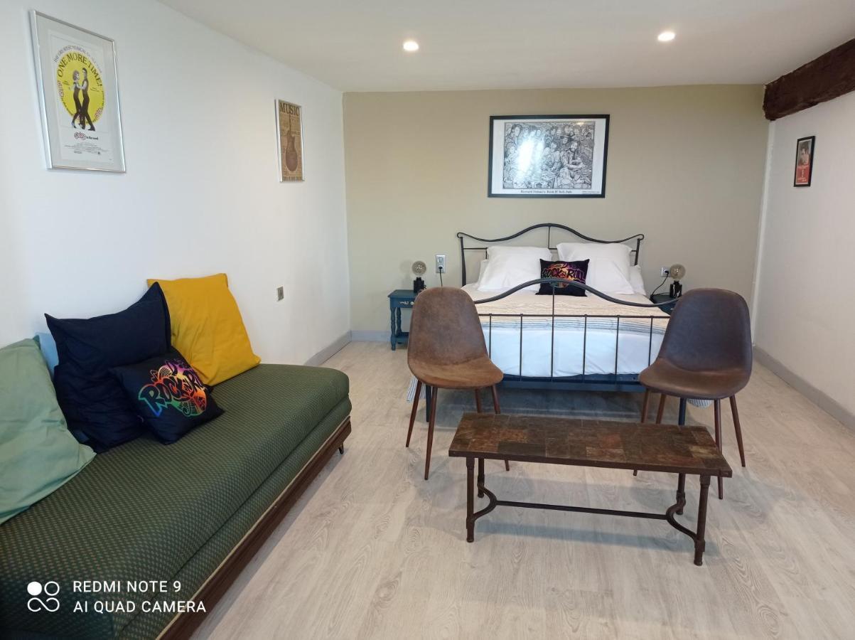 Bouges  A L Epoque B&B 외부 사진