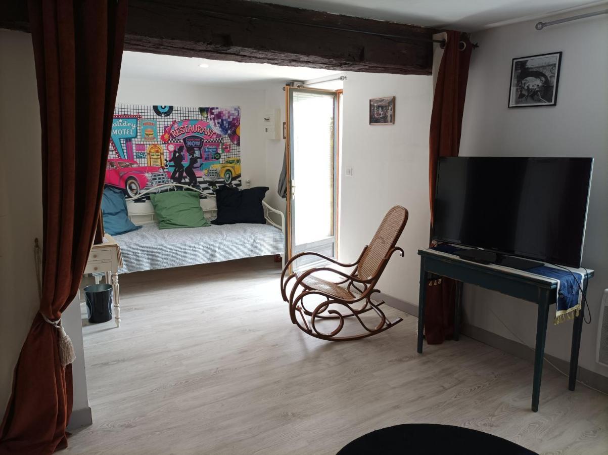 Bouges  A L Epoque B&B 외부 사진